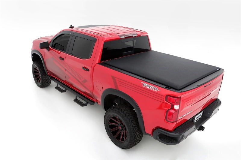 Lund 2019 Chevrolet Silverado 1500 (5.5ft. Bed) Genesis Elite Roll Up Tonneau Cover - Black